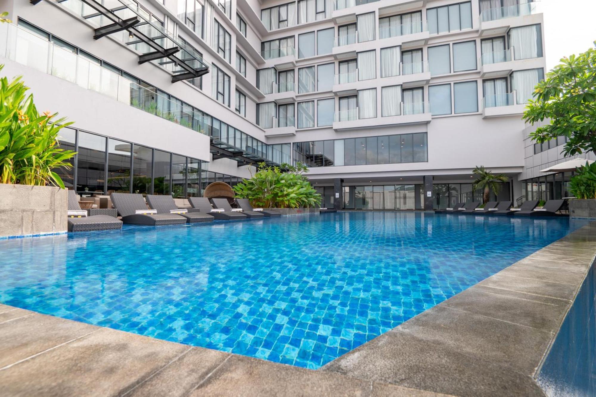 Aston Sorong Hotel & Conference Center Екстер'єр фото