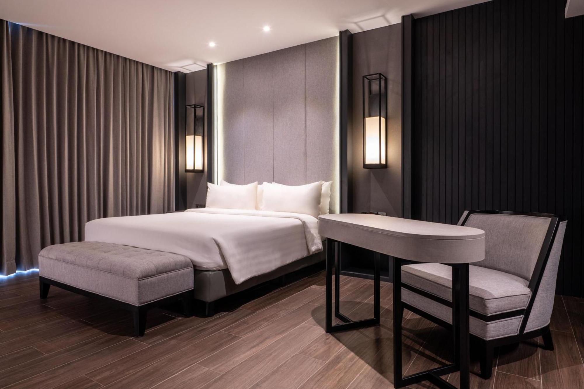 Aston Sorong Hotel & Conference Center Екстер'єр фото