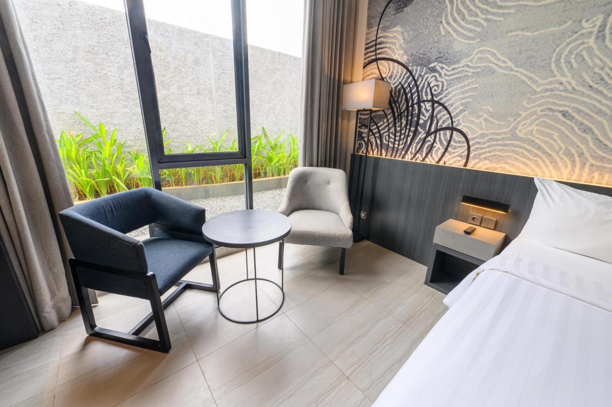 Aston Sorong Hotel & Conference Center Екстер'єр фото